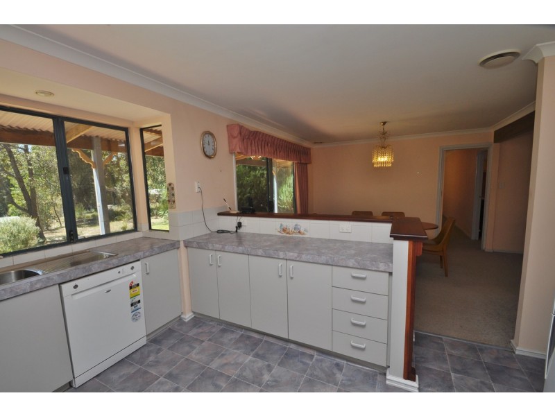 33 Karri Lane, Quinninup WA 6258