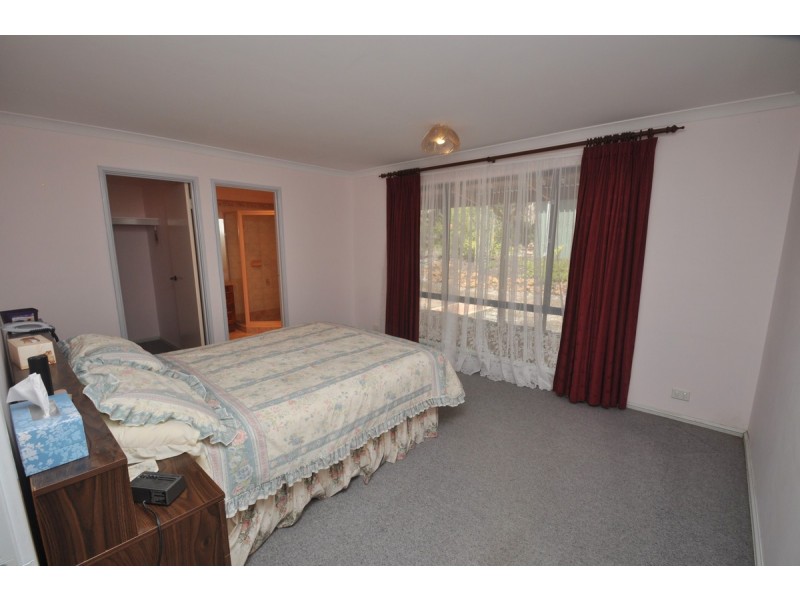 33 Karri Lane, Quinninup WA 6258