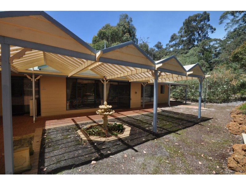 33 Karri Lane, Quinninup WA 6258