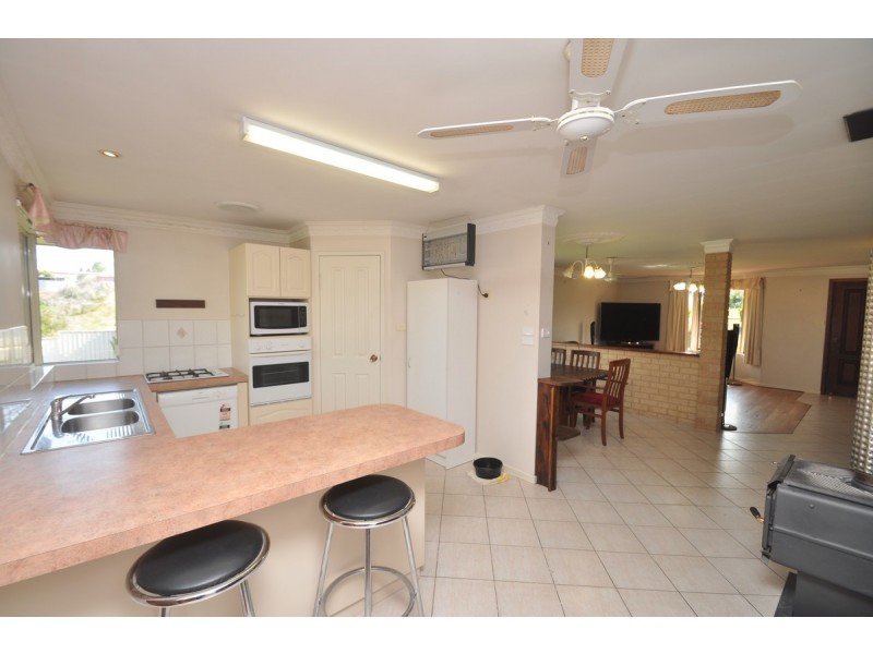 32 – 34 Karri Street, Manjimup WA 6258