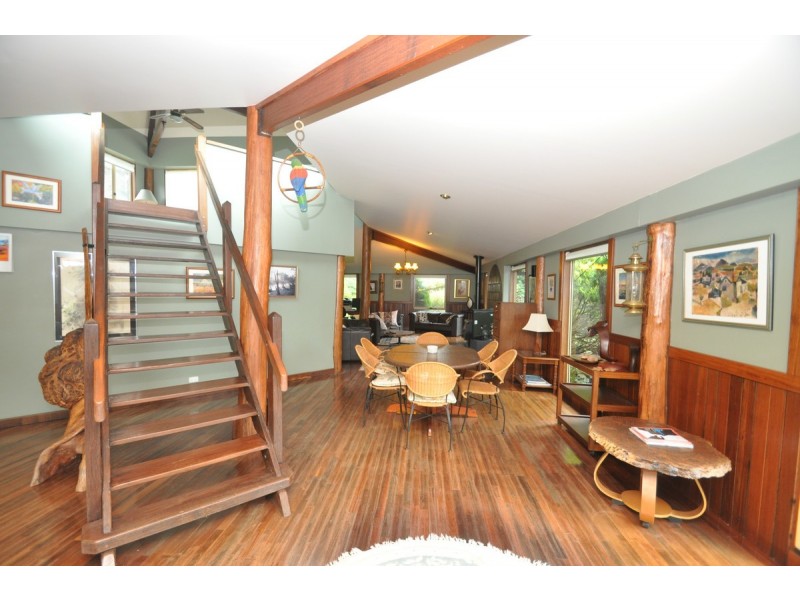 27 Clarrie Jones Place, Pemberton WA 6260