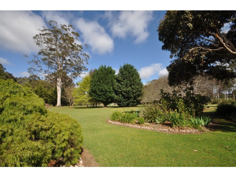 27 Clarrie Jones Place, Pemberton WA 6260