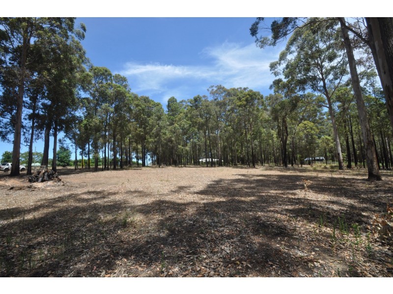 15 Seven Day Road, Manjimup WA 6258