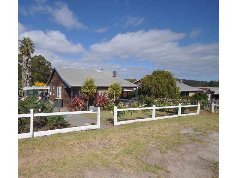 20 Dean Street, Pemberton WA 6260