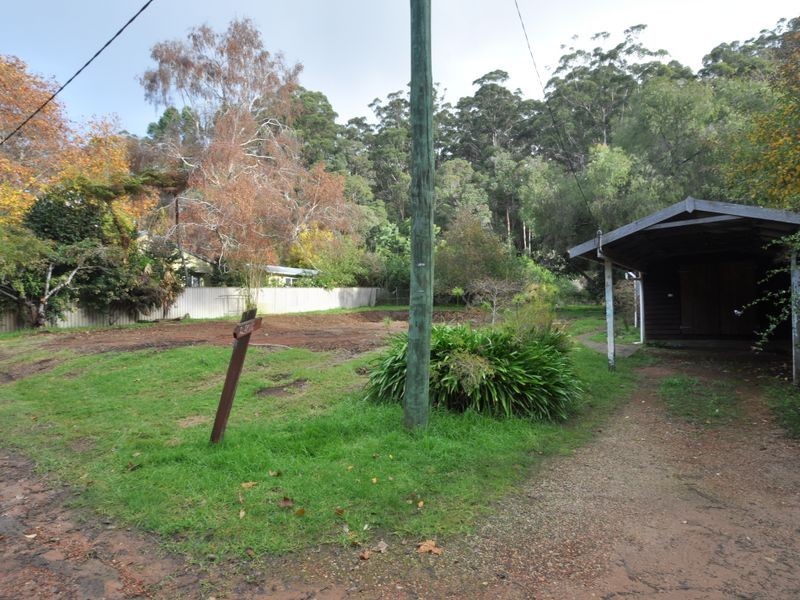 8 Dickinson Road, Pemberton WA 6260