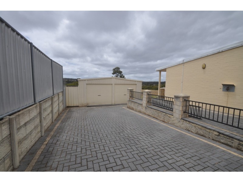 30 Karri Street, Manjimup WA 6258