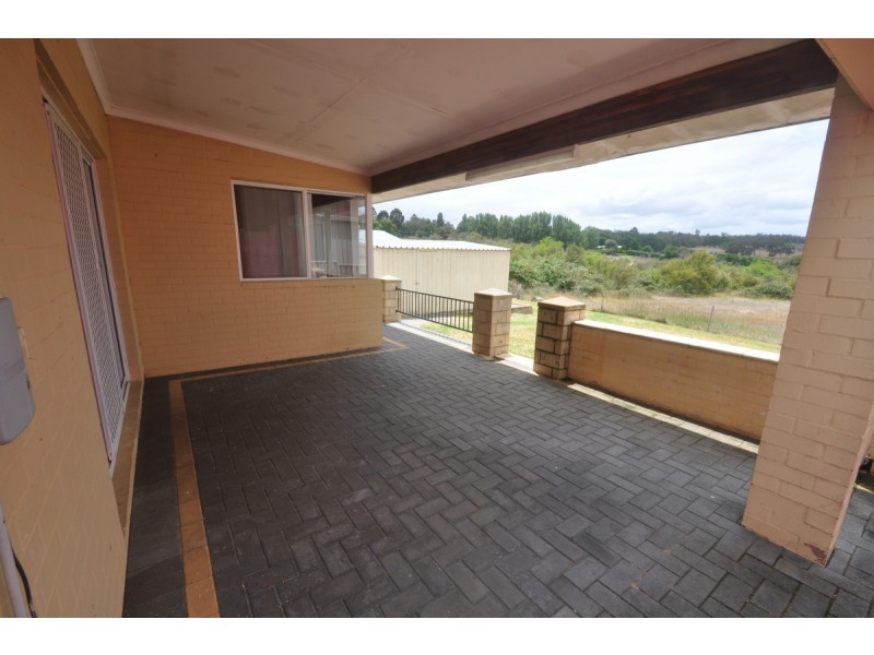 30 Karri Street, Manjimup WA 6258