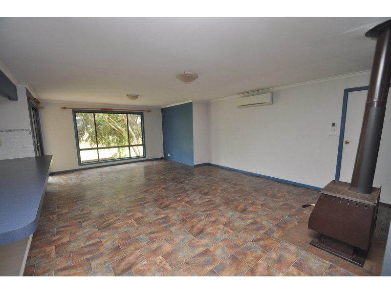 14 Caniroglen Court, Manjimup WA 6258