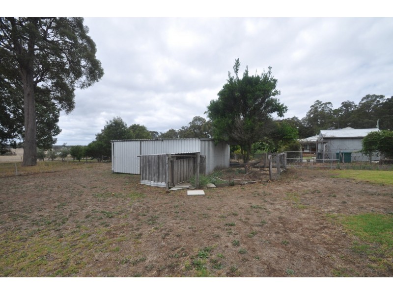 14 Caniroglen Court, Manjimup WA 6258