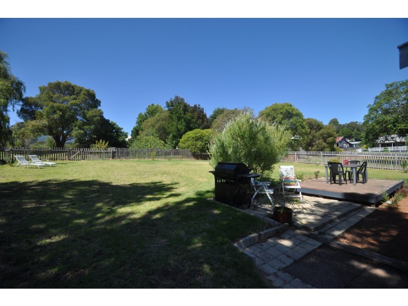 4 Railway Crescent, Pemberton WA 6260