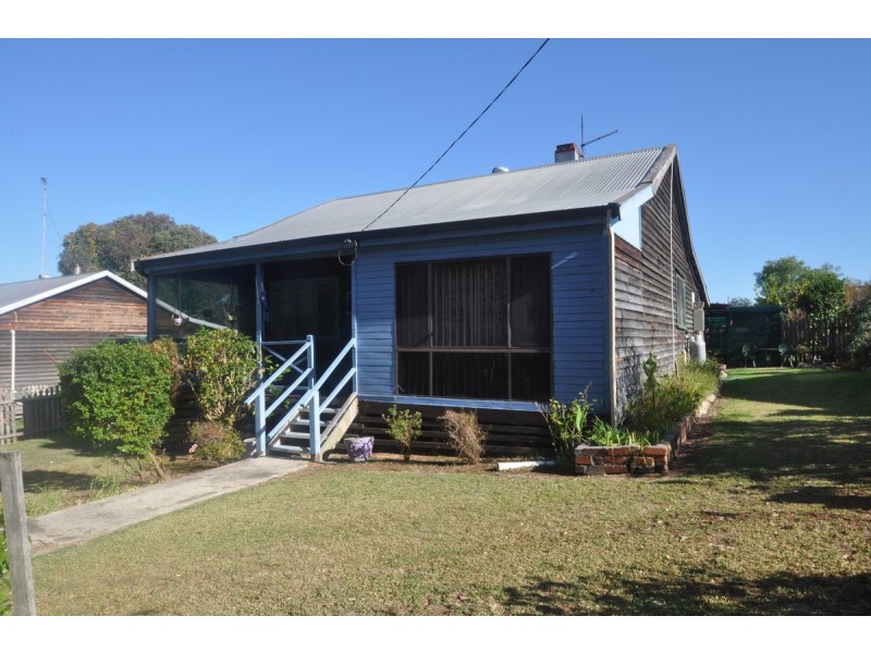 9 Lefroy Street, Pemberton WA 6260