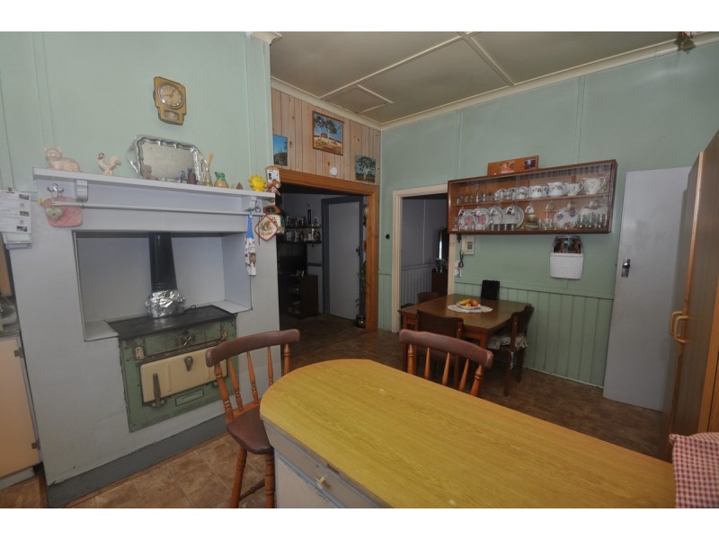 9 Lefroy Street, Pemberton WA 6260