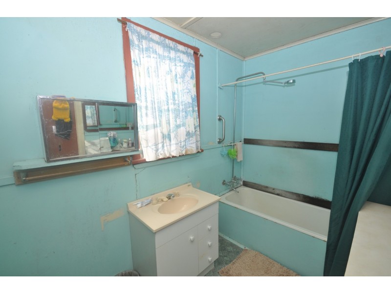 9 Lefroy Street, Pemberton WA 6260