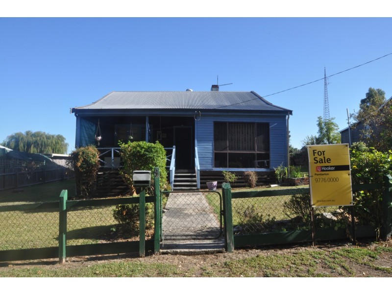 9 Lefroy Street, Pemberton WA 6260