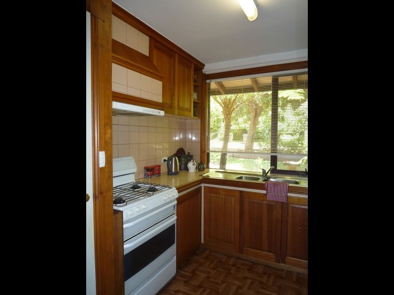 11 Dickinson Road, Pemberton WA 6260