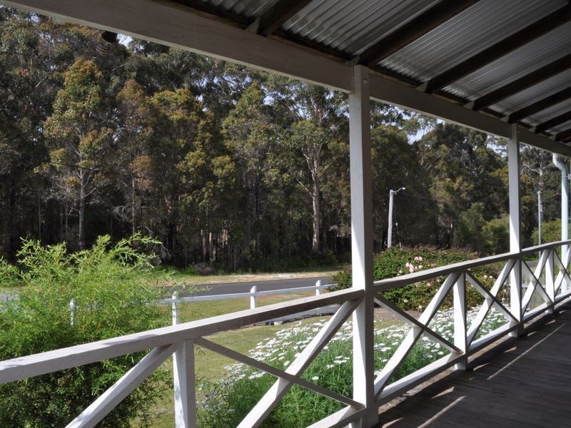 13 Lefroy Street, Pemberton WA 6260