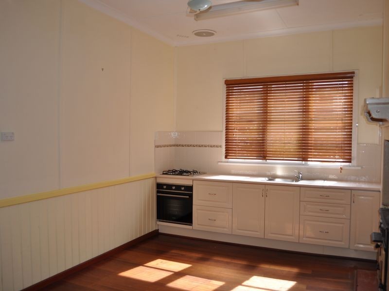 13 Lefroy Street, Pemberton WA 6260