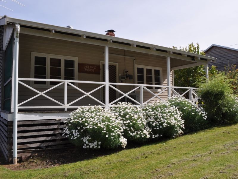 13 Lefroy Street, Pemberton WA 6260