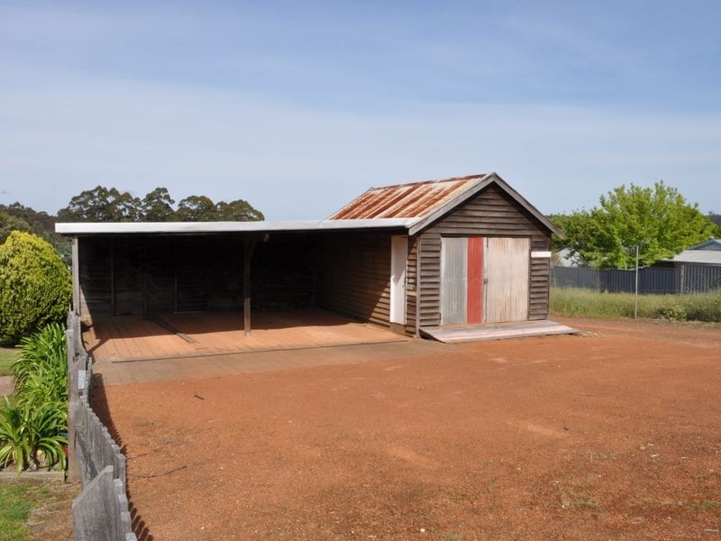 13 Lefroy Street, Pemberton WA 6260