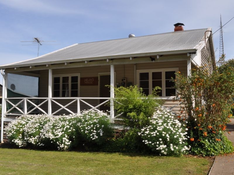 13 Lefroy Street, Pemberton WA 6260