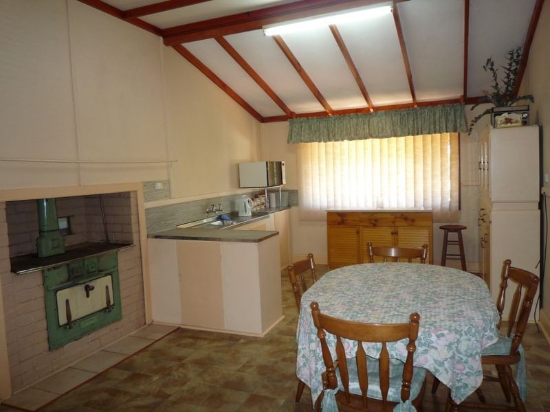 20 Guppy Street, Pemberton WA 6260