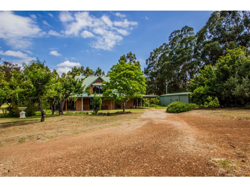 45 Clarrie Jones Place, Pemberton WA 6260