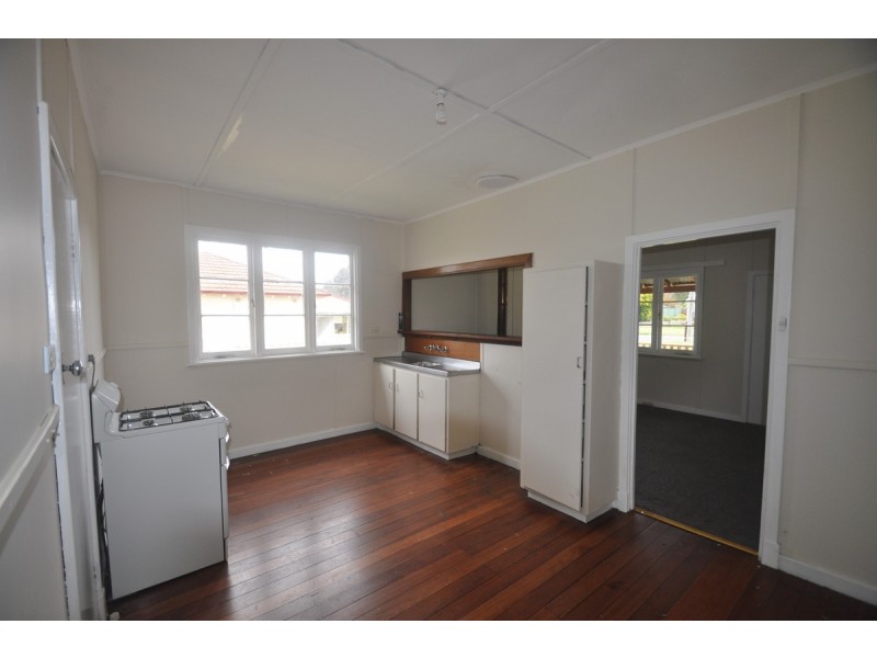 38 Clarke Street, Manjimup WA 6258