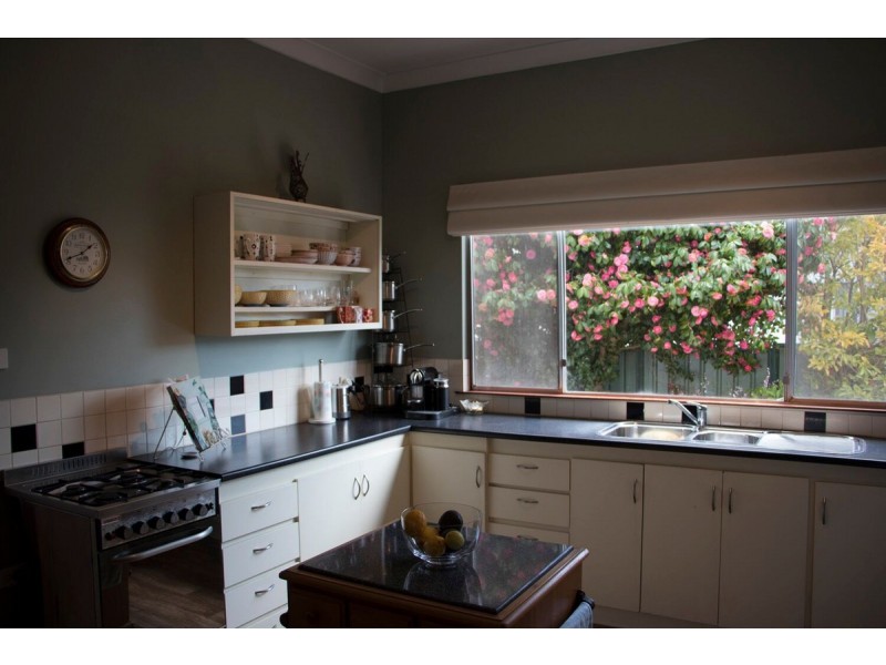 27 Ipsen Street, Manjimup WA 6258