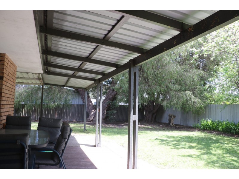 19 Ironbark Street, Manjimup WA 6258