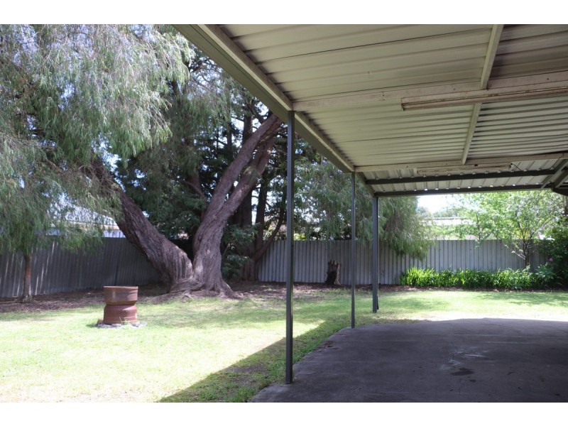 19 Ironbark Street, Manjimup WA 6258