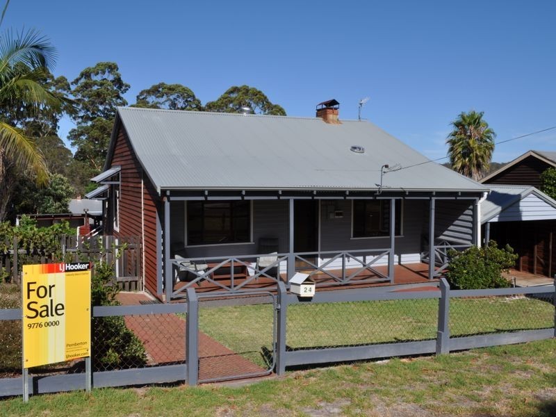 24 Dean Street, Pemberton WA 6260