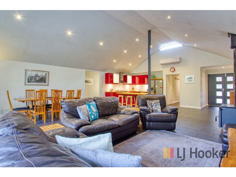 5 Wattlebird Grove, Pemberton WA 6260