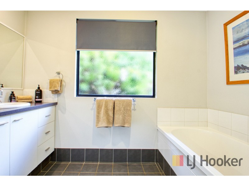 5 Wattlebird Grove, Pemberton WA 6260