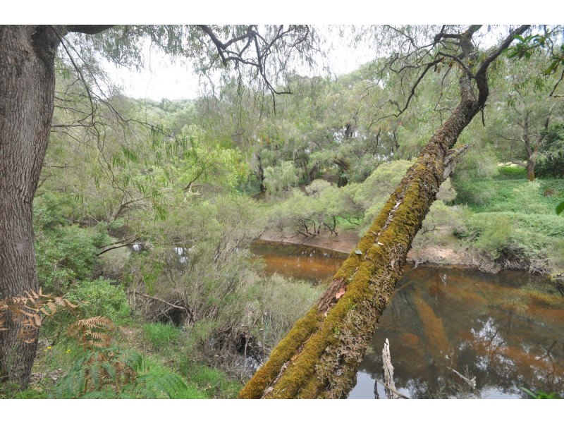 4/713 Pemberton-Northcliffe Road (Crowea), Pemberton WA 6260