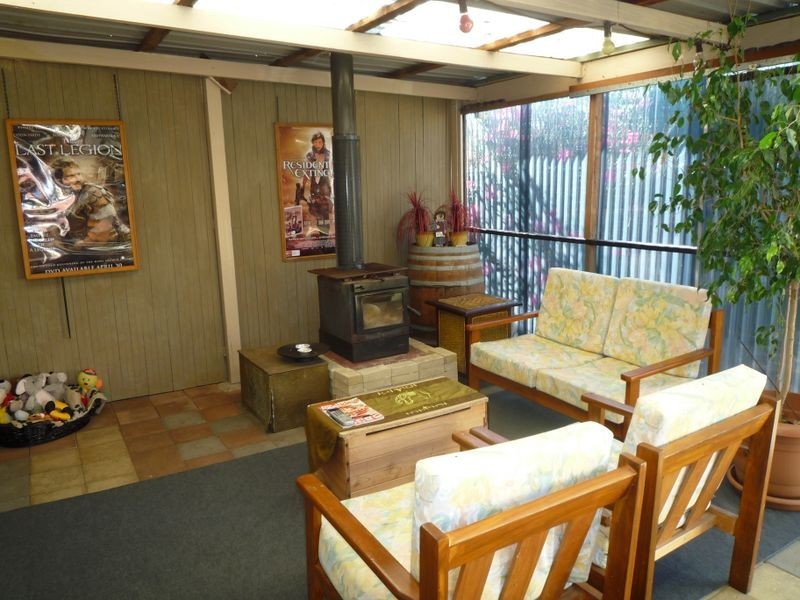 8 Wiseman Street, Manjimup WA 6258