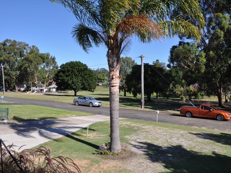 8 Wiseman Street, Manjimup WA 6258