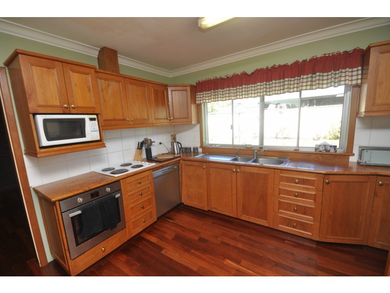 17 Graham Street, Manjimup WA 6258