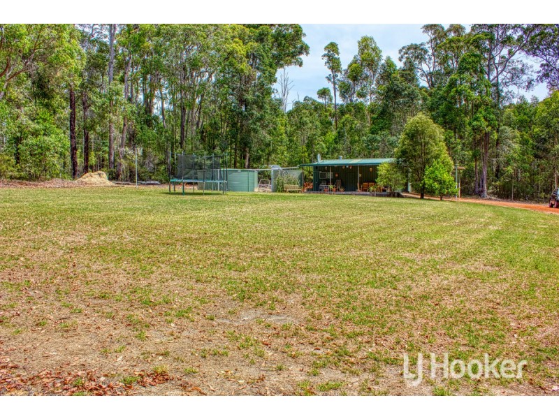 11 Wellburn Place, Pemberton WA 6260