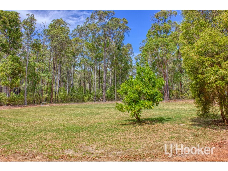 11 Wellburn Place, Pemberton WA 6260