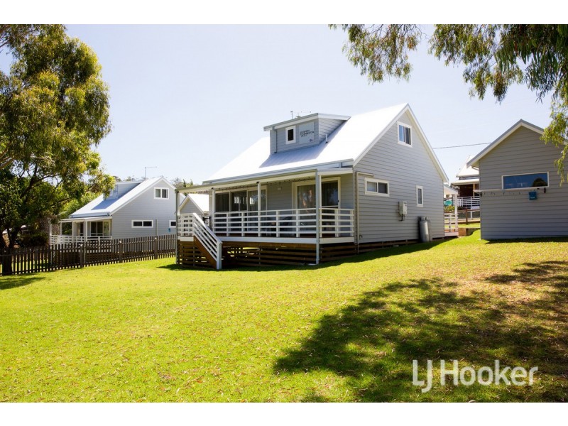 8 Pine Street, Pemberton WA 6260