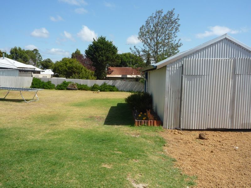 31 Moyes Street, Manjimup WA 6258