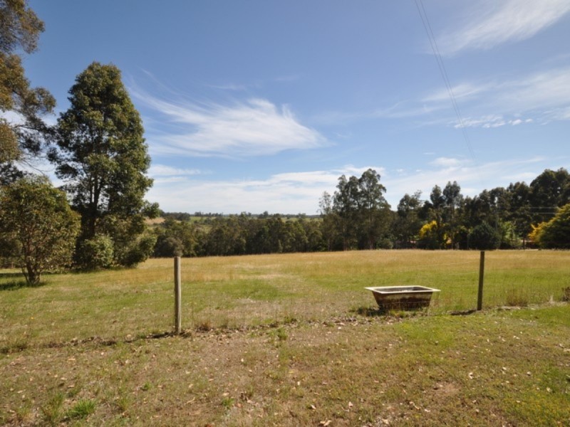 46 Clarrie Jones Place, Pemberton WA 6260