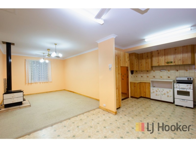 8 Doust Street, Manjimup WA 6258