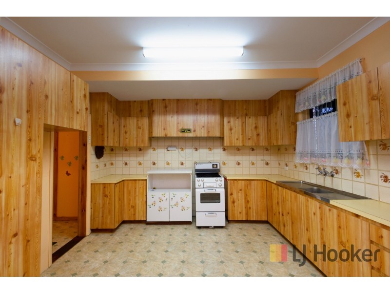 8 Doust Street, Manjimup WA 6258