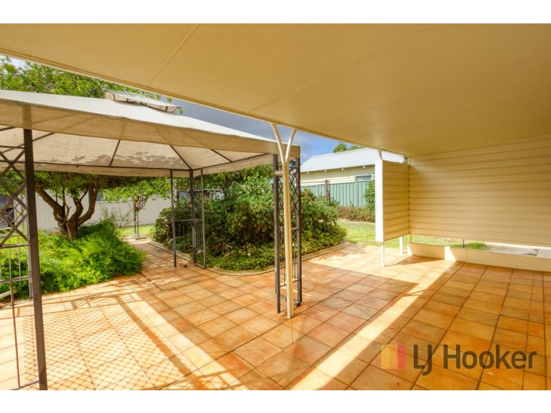 8 Doust Street, Manjimup WA 6258