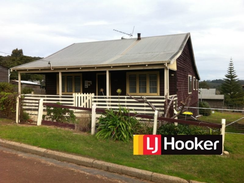 6 Kelly Street, Pemberton WA 6260