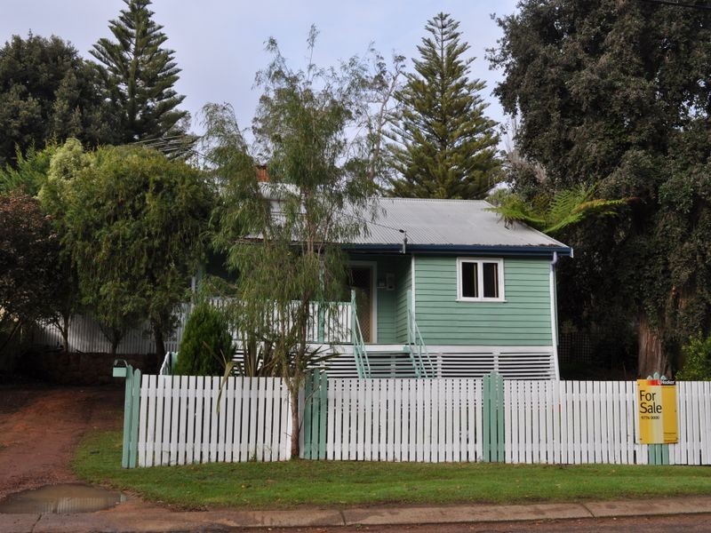 28 Forestry Glen, Pemberton WA 6260