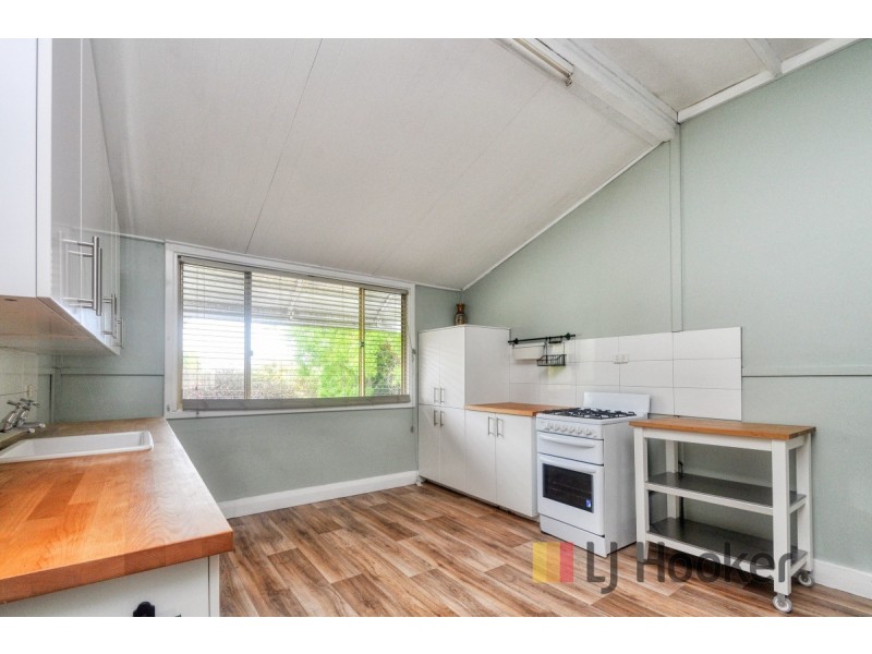 20 Guppy Street, Pemberton WA 6260