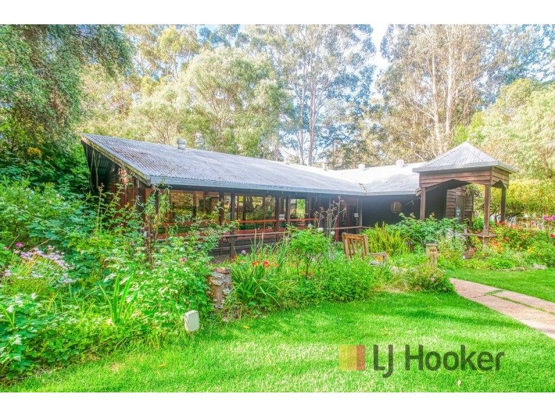 6 Dickinson Street, Pemberton WA 6260