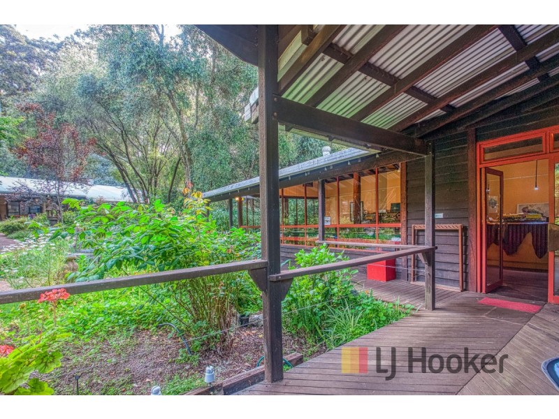 6 Dickinson Street, Pemberton WA 6260